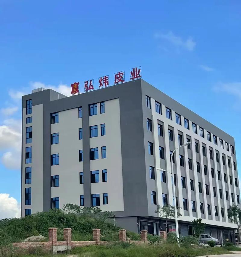 蓝密码水管家阿燕 用专业与热情，做好每一次探房信息咨询